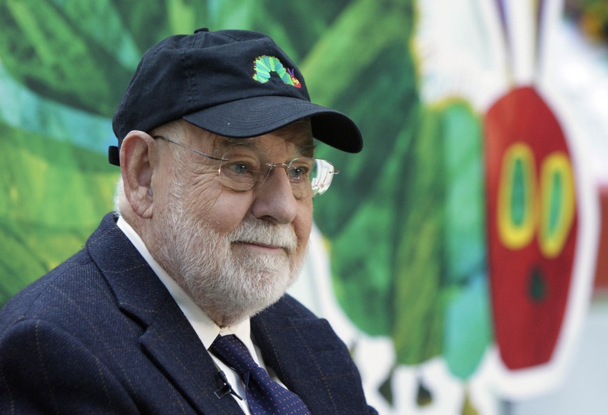File - Author Eric Carle reads his classic children&#039;s book &quot;The Very Hungry Caterpillar&quot; on the NBC &quot;Today&quot; television program in New York on Oct. 8, 2009, as part of Jumpstar ...
