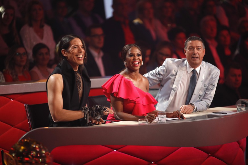 COLOGNE, GERMANY - MAY 05: (L-R) Jorge Gonzalez, Motsi Mabuse and Joachim Llambi on stage during the 7th show of the tenth season of the television competition &#039;Let&#039;s Dance&#039; on May 5, 2 ...