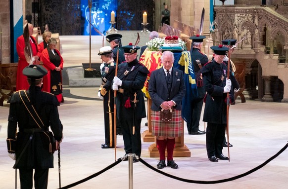 EDINBURGH, SCOTLAND - SEPTEMBER 12: King Charles III, Prince Edward, Duke of Wessex, Princess Anne, Princes Royal and Prince Andrew, Duke of York hold a vigil at St Giles' Cathedral, in honour of Quee ...