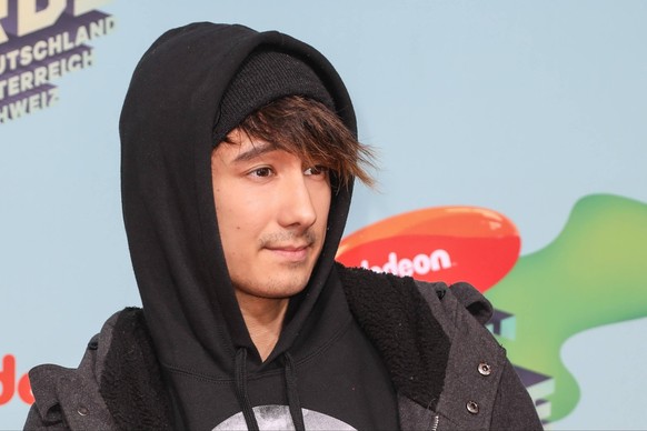 1108/ Julien Bam / Orange Carpet, Nickelodeon verleiht die Kids Choice Awards 2019., Germany, Rust, Europapark, 20190404 Rust Europapark Baden Wuerttemberg Germany *** 1108 Julien Bam Orange Carpet, N ...