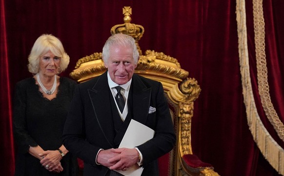 König Charles III. ist seit 2005 mit seiner Frau Camilla verheiratet.