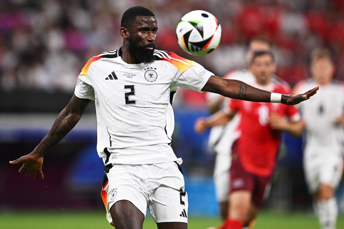 Germany Soccer Euro 2024 Switzerland - Germany 8715261 23.06.2024 Germany s Antonio Rudiger receives the ball during the UEFA EURO, EM, Europameisterschaft,Fussball 2024 Group A soccer match between S ...