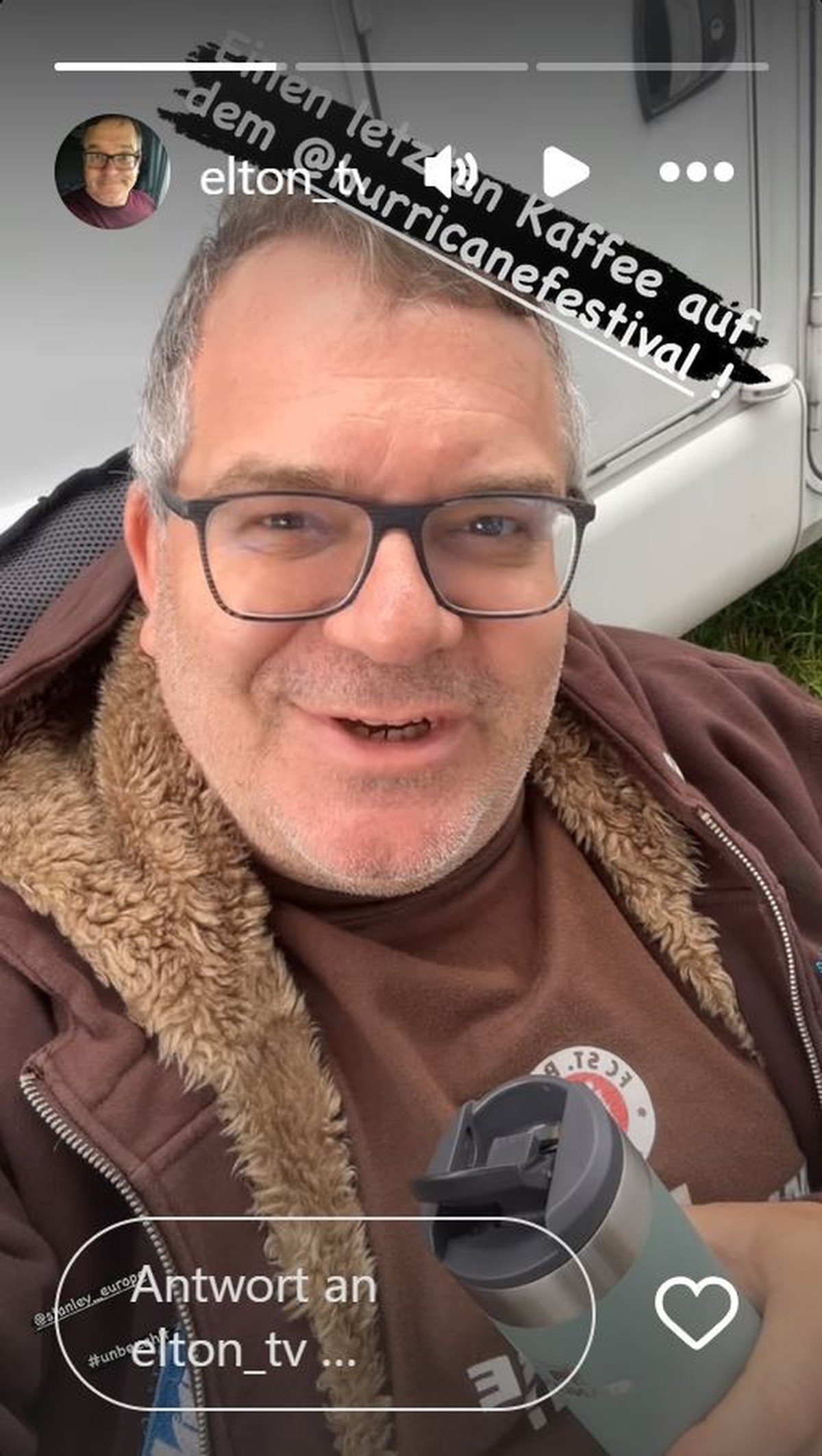 Elton meldet sich vom Hurricane Festival.