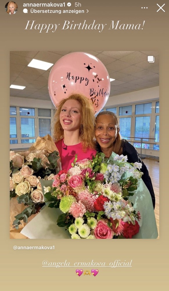 Anna Ermakova gratulierte ihrer Mutter zum Geburtstag.