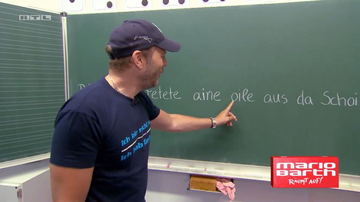 Um die Probleme einer Lehrmethode, die für Siebenjährige gedacht ist, zu verstehen, probierte der 47-Jährige die Technik einfach selbst aus. Was könnte bloß schiefgehen...