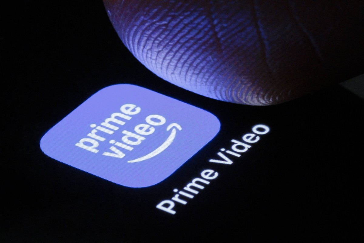 Die App von Amazon Prime Video ist auf dem Display eines Smartphones zu sehen. Berlin, 29.04.2025. Berlin Deutschland *** The Amazon Prime Video app can be seen on the display of a smartphone Berlin,  ...