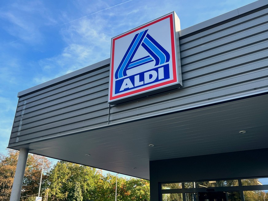 Außenwerbung ALDI Nord *** Outdoor advertising ALDI North Copyright: xmix1x