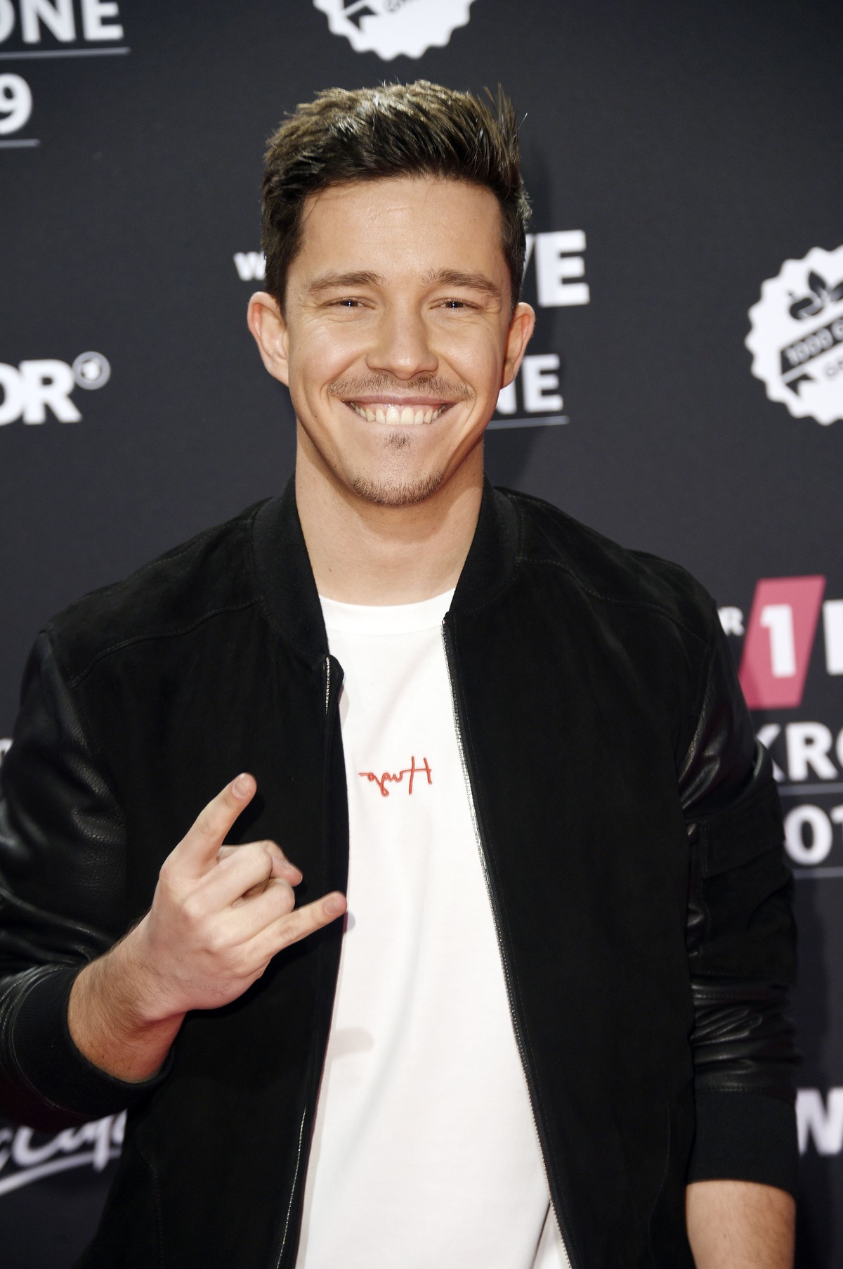 Nico Santos bei der 20. Verleihung der 1Live Krone 2019 in der Jahrhunderthalle. Bochum, 05.12.2019 *** Nico Santos at the 20th presentation of the 1Live Crown 2019 in the Jahrhunderthalle Bochum, 05  ...