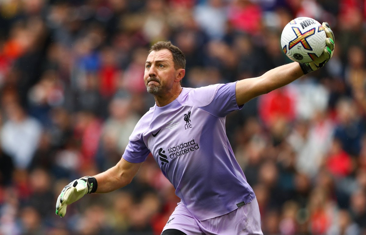 Fußball, FC Liverpool Legends - Manchester United Legends Liverpool Legends v Manchester United, ManU Legends - Anfield Liverpool s Jerzy Dudek during the Legends match at Anfield, Liverpool. Picture ...