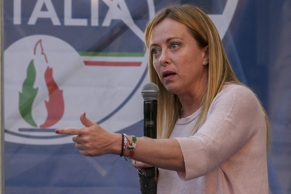 Italy: Giorgia Meloni in Caserta Secretary Giorgia Meloni talks during a Fratelli D italia party electoral meeting tour towards the 25 September vote. ABPH5326 Copyright: xAntonioxBalascox