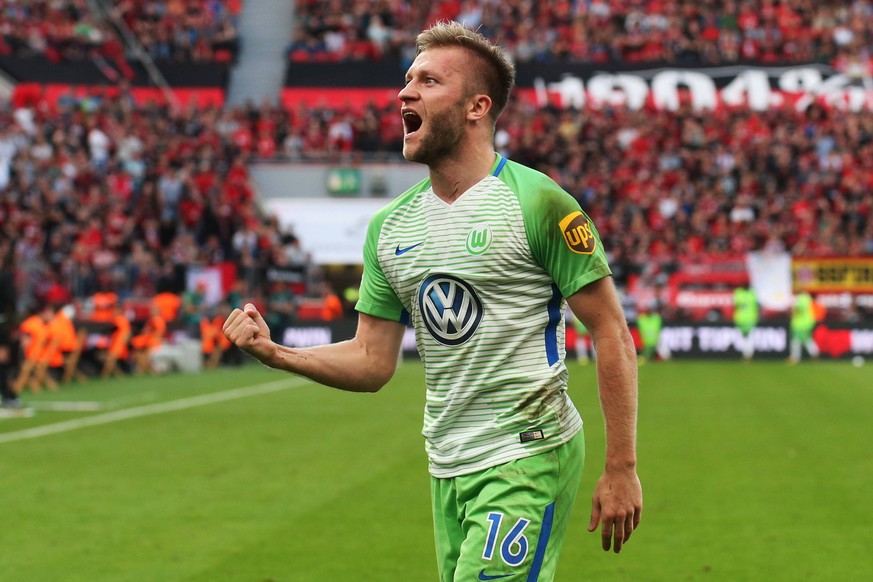 15.10.2017, xkvx, Fussball 1.Bundesliga, Bayer 04 Leverkusen - VfL Wolfsburg, emspor, v.l. Torjubel, Goal celebration, celebrate the goal zum 2:2 durch Jakub Blaszczykowski (VfL Wolfsburg) Leverkusen  ...