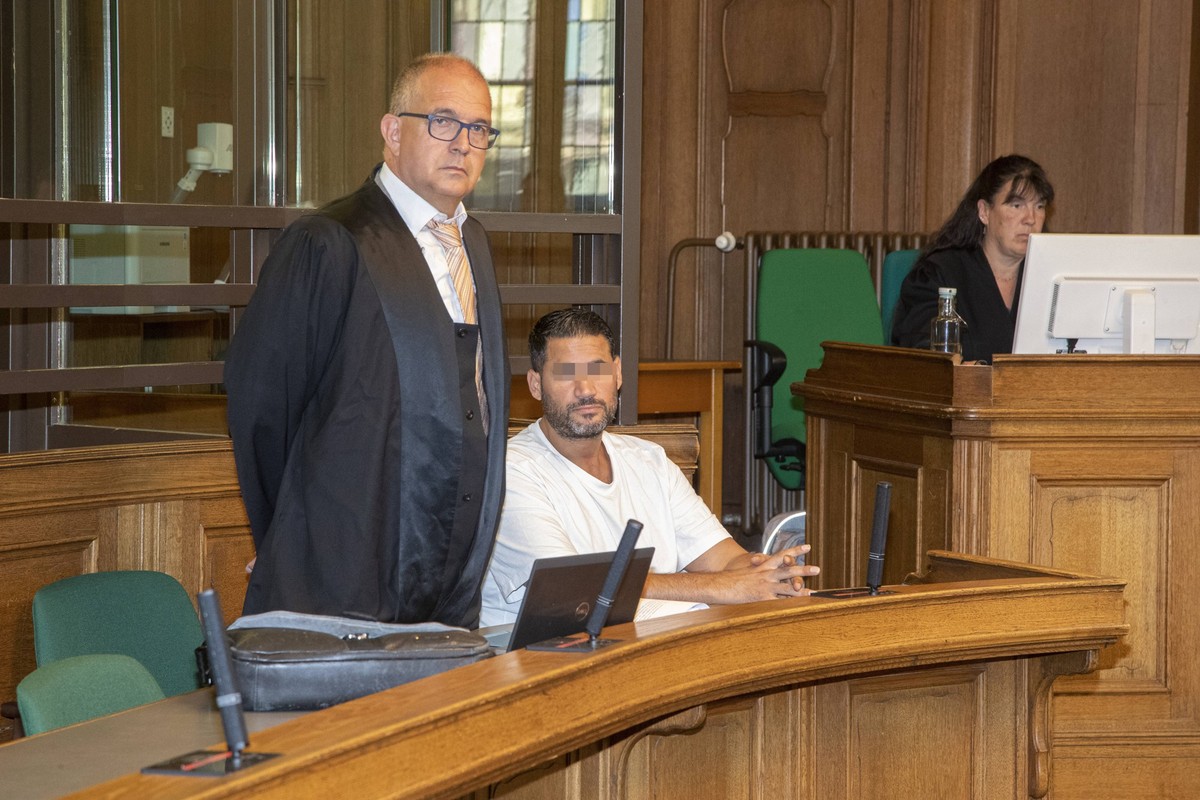 Bild-Motiv: der Angeklagte Yasser Abou-Chaker Berlin den 11.05.2021 09.30 Strafkammer 38, Saal 500 Delikt: versuchte schwere raeuberische Erpressung, Freiheitsberaubung, gefaehrliche Koerperverletzung ...