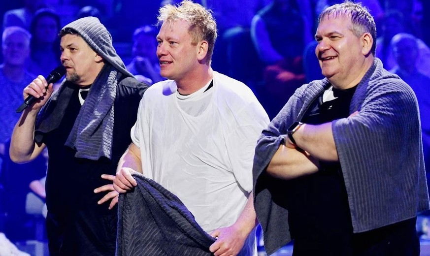 Tim Mälzer, Knossi und Elton kommen bei "Drei gegen Einen" an ihre Grenzen.