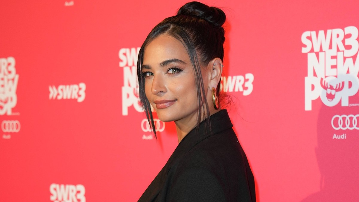 SWR3 New Pop Das Special 15.09.2022 - SWR3 New Pop Festival Das Special im Festspielhaus Baden-Baden mit Amira Pocher. Baden-Baden Festspielhaus Baden-Württemberg *** SWR3 New Pop The Special 15 09 20 ...