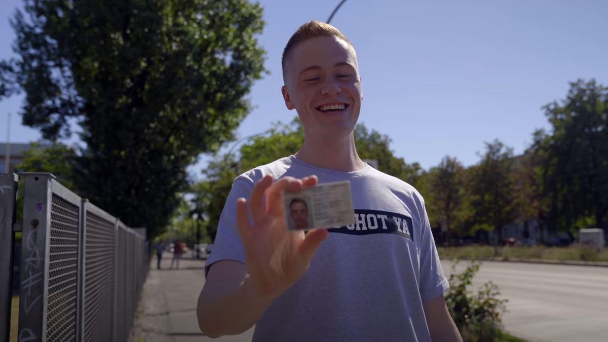 Youtuber Marvin fälscht Doktortitel nun droht ihm Ärger