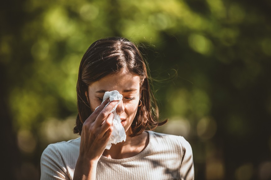 Wissen wir wirklich was Rhinitis und Pollenallergie außer Schnupfen machen? Hyposensibilisierung und Medikamente auslösen? Allergien sind ohnehin für viele eine große Belastung. Wenn sie nun auch noch ...
