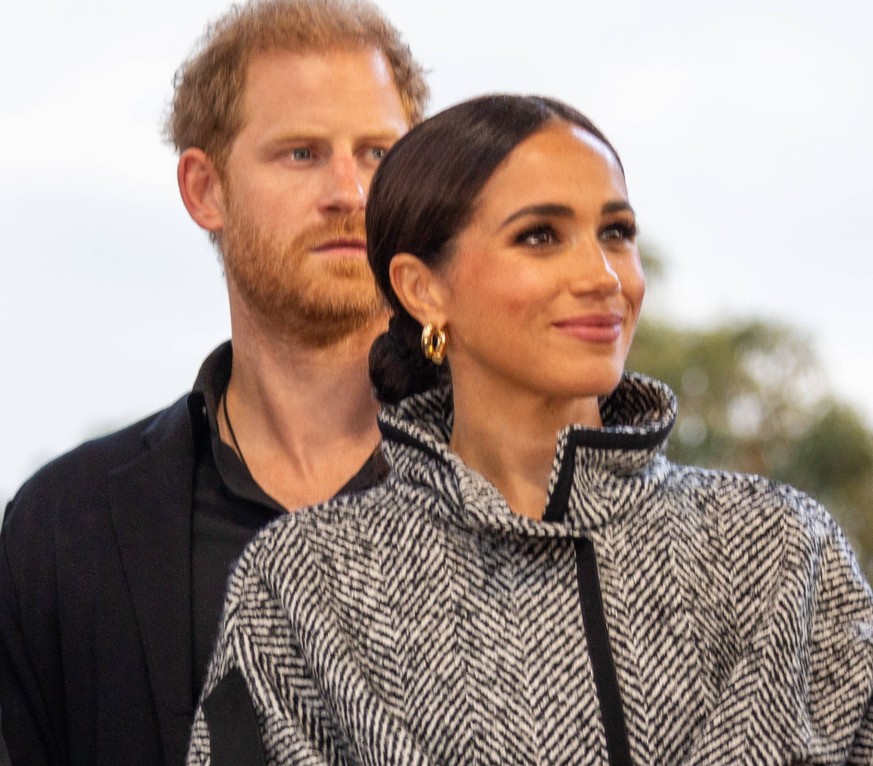 September 22, 2023, Santa Barbara, California, U.S: PRINCE HARRY and Princess MEGHAN MARKLE, the Duke and Duchess of Sussex, are at Kevin Costner s Ocean front estate, giving the royal treatment to wi ...