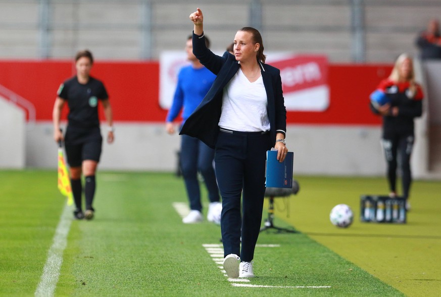 Nora Häuptle vom SC Sand ist die einzige Cheftrainerin in der Frauen-Bundesliga und den ersten drei Ligen der Männer. 