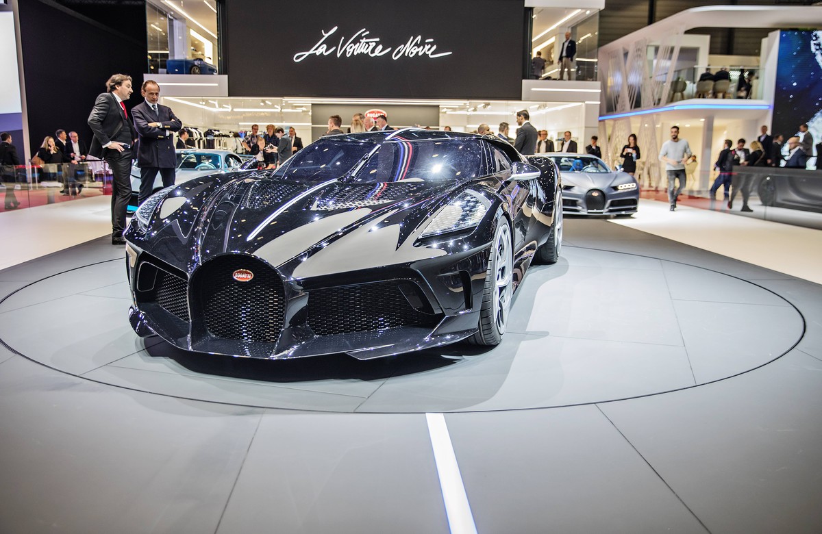 Genfer Autosalon: Bugatti zeigt teuersten Neuwagen der Welt Bugatti La Voiture Noir was presented at the 2019 Geneva International Motor Show on Tuesday, March 5th, 2019. (CTKxPhoto/RenexFluger) CTKPh ...