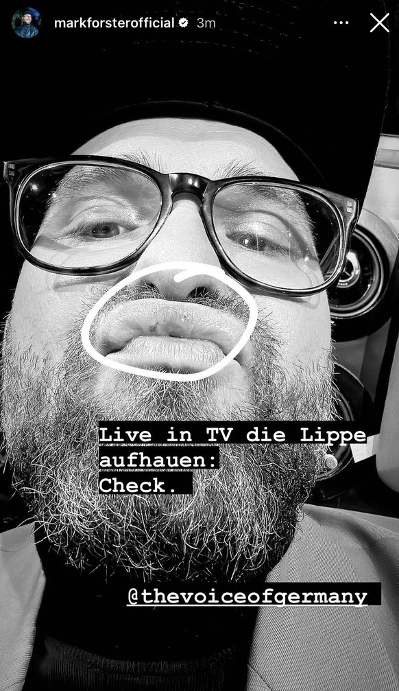 Mark Forster zeigte hier seine Lippe.