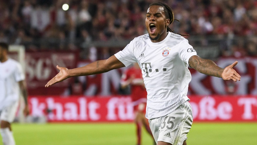 12.08.2019, xkvx, Fussball DFB-Pokal 1.Runde, Energie Cottbus - FC Bayern Muenchen emspor, v.l. Renato Sanches (FCB - FC Bayern Muenchen) gibt Anweisung, gestikuliert, mit den Armen gestikulieren, giv ...