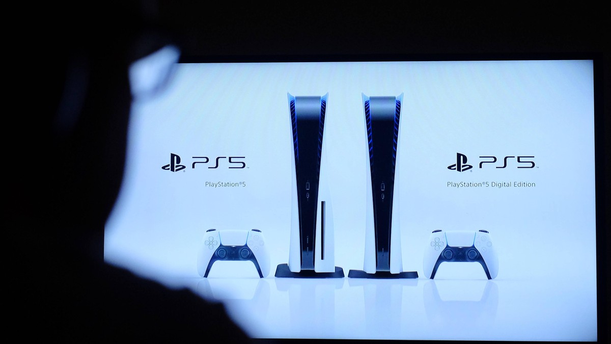 PlayStation 5 console reveal A man watches the PlayStation livestream reveal for the new PS5 console due to launch Autumn 2020. Photo credit should read: Katie Collins/EMPICS PUBLICATIONxINxGERxSUIxAU ...