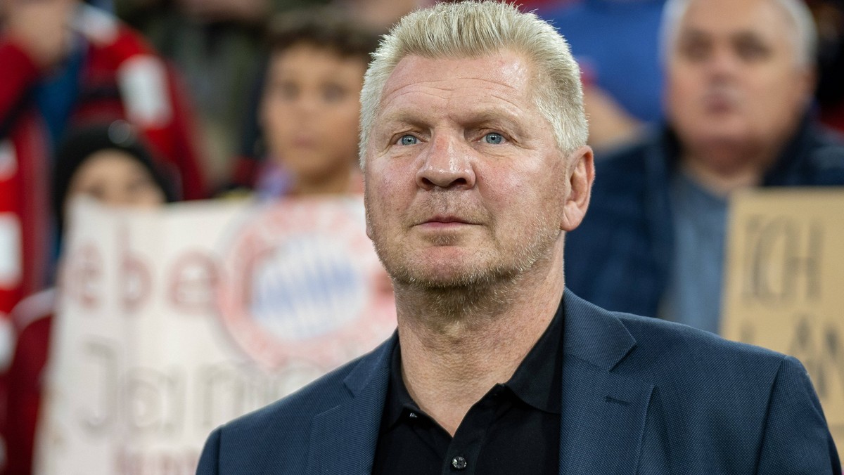 Stefan Effenberg, GER, FC Bayern Muenchen FCB vs. SC Freiburg SCF, Fussball, Bundesliga, 10. Spieltag, Spielzeit 2022/2023, 16.10.2022, DFB/DFL regulations prohibit any use of photographs as image seq ...