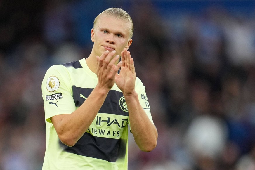 Mandatory Credit: Photo by Joe Toth/Shutterstock 13360380fl Erling Haaland of Manchester City 9 applauds the fans at full-time. Aston Villa v Manchester City, Premier League, Football, Villa Park, Bir ...