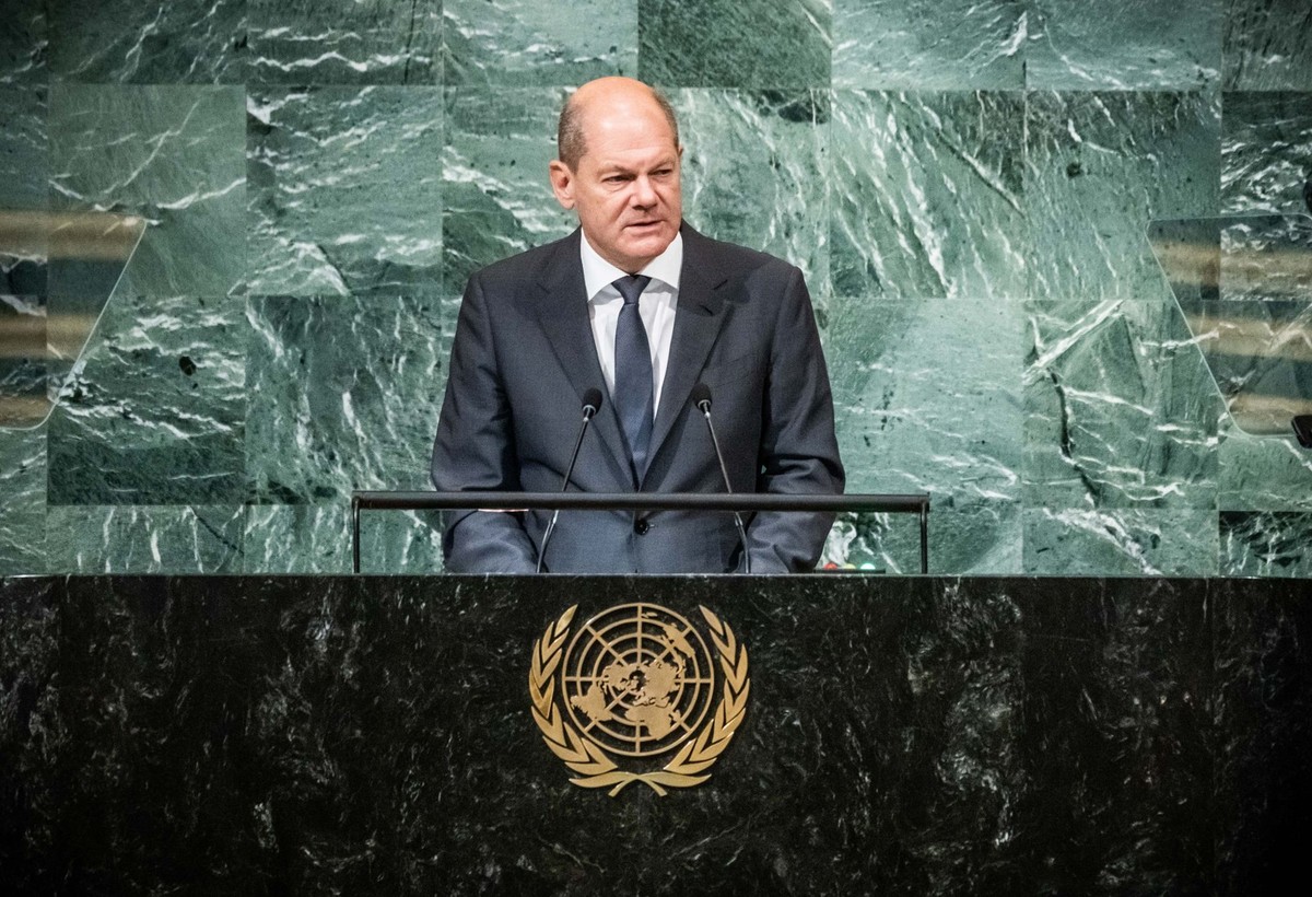 20.09.2022, USA, New York: Bundeskanzler Olaf Scholz (SPD) spricht vor den Delegierten in der Generaldebatte bei der 77. Generalversammlung der UN. Hauptthema der Vollversammlung ist der russische Ang ...