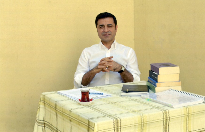 Wie es ist, aus dem Gefängnis heraus Wahlkampf in der Türkei zu machen
