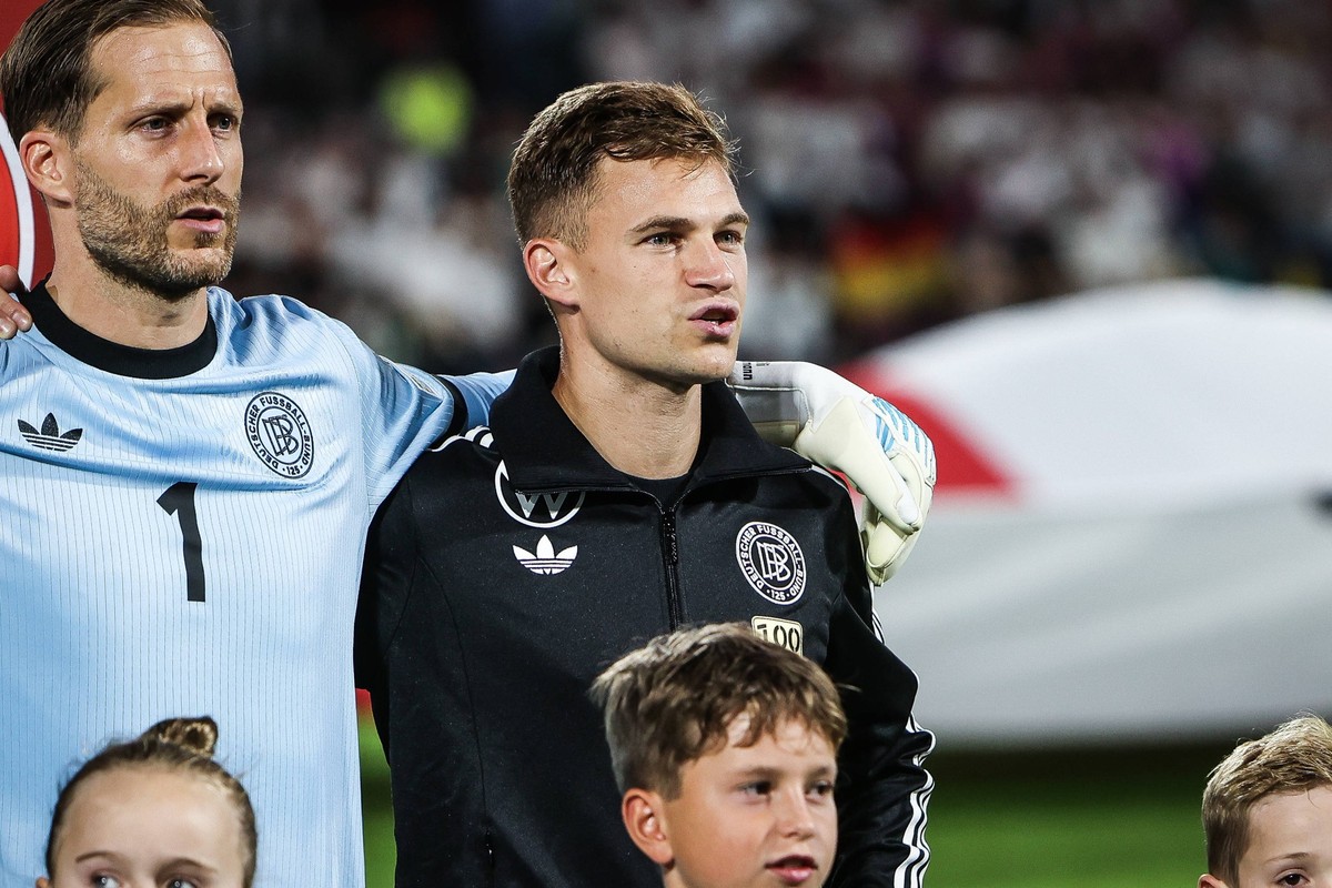 Fussball, UEFA European Qualifiers / WM Qualifikation Europa Gruppe A - 6.Spieltag Deutschland - Nordirland 07.09.2025, RheinEnergieSTADION Oliver Baumann Deutschland, 1 Joshua Kimmich Deutschland, 6  ...