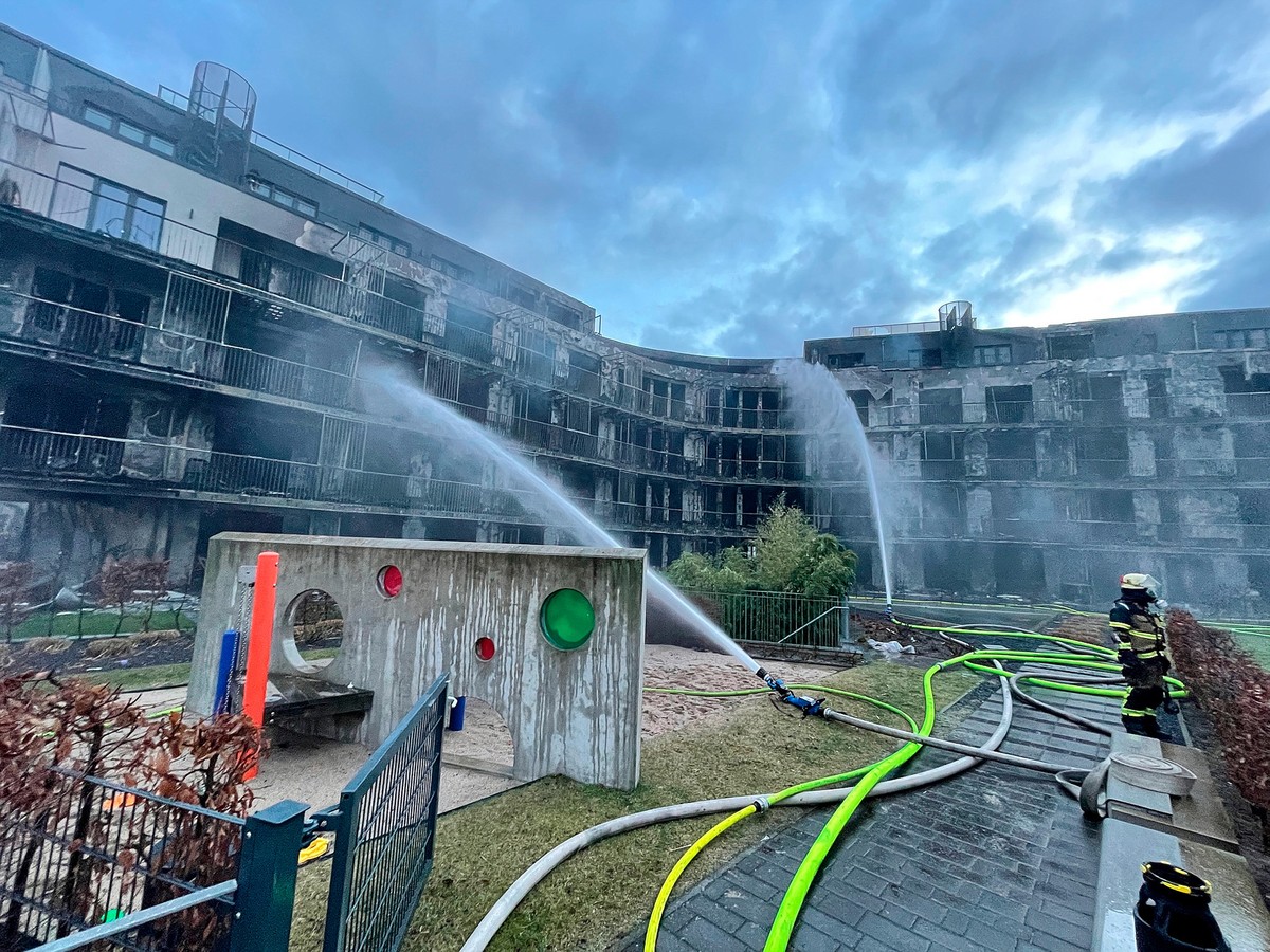 21.02.2022, Nordrhein-Westfalen, Essen: Die Feuerwehr l