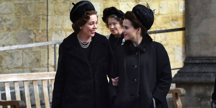 Sophie Mutevelian - Netflix - Left Bank Pictures - Sony Pictures Television Production UK / DR THE CROWN serie TV creee par Peter Morgan 2016- GB saison 3 episode 1 Olivia Colman Helena Bonham Carter. ...