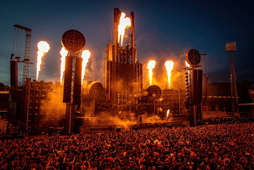 Rammstein Konzert in Aarhus Rammstein live in Aarhus, Denmark Aarhus, Denmark. 22nd, June 2022. The German industrial metal band Rammstein performs a live concert at Ceres Park in Aarhus. Aarhus Denma ...