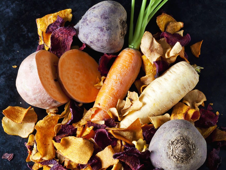 Zum Beispiel werden Gemüsechips aus Rote Bete, Pastinake, Süßkartoffel oder Karotte hergestellt.