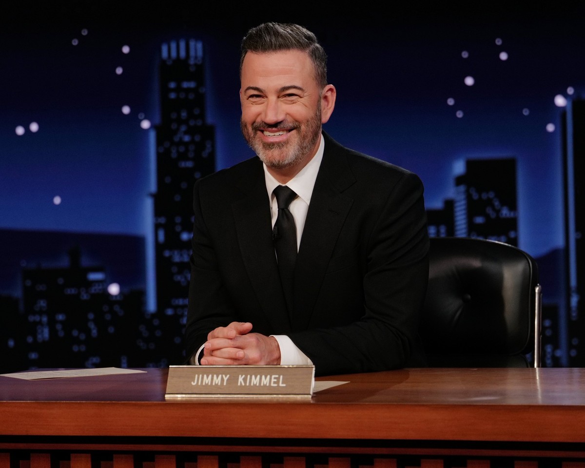 17.06.2025, USA, Los Angeles: Dieses von ABC veröffentlichte Bild zeigt Jimmy Kimmel am Set von &quot;Jimmy Kimmel Live!&quot; am 16. Juni 2025. Nach der Absetzung seiner Late-Night-Show kommt Jimmy K ...
