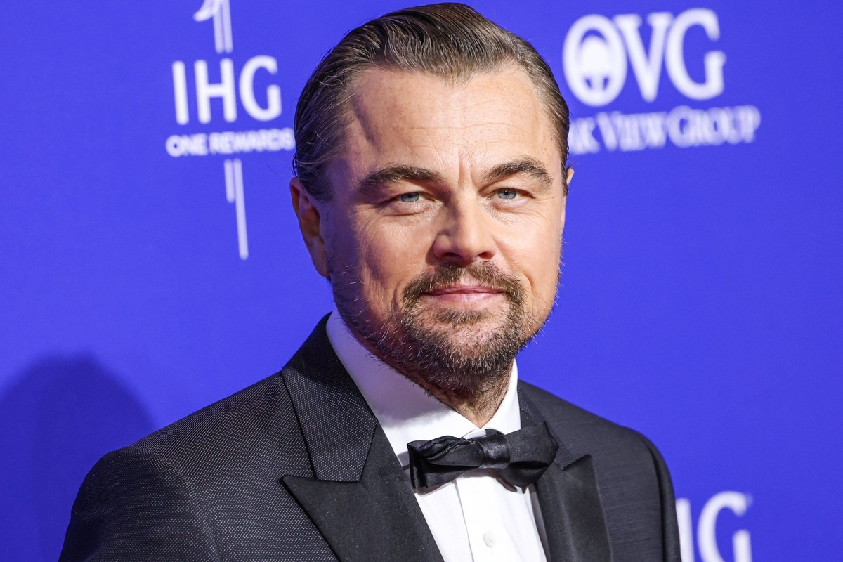 35th Annual Palm Springs International Film Festival Film Awards PALM SPRINGS, RIVERSIDE COUNTY, CALIFORNIA, USA - JANUARY 04: Leonardo DiCaprio arrives at the 35th Annual Palm Springs International F ...