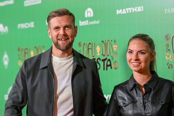 Niclas Füllkrug und seine Ehefrau Lisa Füllkrug haben seit 2019 ein gemeinsames Kind.