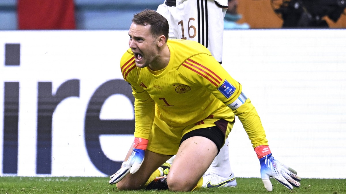 NEUER Manuel Torwart Team Deutschland Tor zum 1 : 1 Vorrundenspiel Gruppe E Costa Rica - Deutschland am 01.12 .2022 im Al Bayt Stadion DFL REGULATIONS PROHIBIT ANY USE OF PHOTOGRAPHS as IMAGE SEQUENCE ...