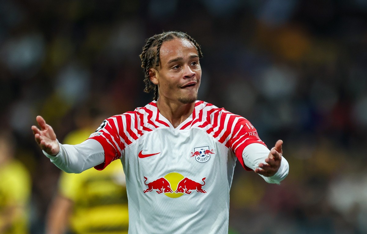 ARCHIV - 19.09.2023, Schweiz, Bern: Fußball: Champions League, 1. Spieltag Gruppe G, Young Boys Bern - RB Leipzig im Stadion Wankdorf. RB Leipzigs Xavi Simons soll länger im Verein bleiben (zu dpa: «E ...