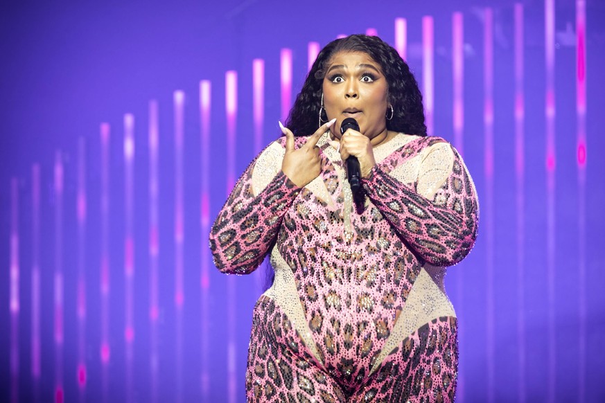 Lizzo live in Oslo, Norway Oslo, Norway. 17th, February 2023. The American rapper and singer Lizzo performs a live concert at Oslo Spektrum in Oslo. Oslo Norway Oslo Spektrum PUBLICATIONxNOTxINxDENxNO ...