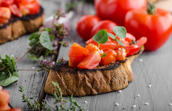 Bruschetta with tomatoes, garlic and herbs, czech delicious garlic home grown on bio garden, roasted in oven , 22987672.jpg, bruschetta, tomato, food, basil, italian, bread, vegetarian, cuisine, appet ...