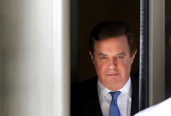 FILE PHOTO: Former Trump campaign manager Paul Manafort departs from U.S. District Court in Washington, U.S., February 28, 2018. REUTERS/Yuri Gripas/File Photo