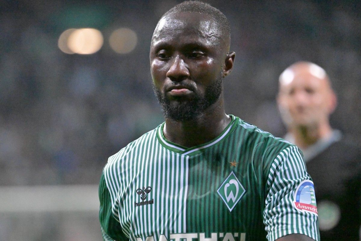 GER, 1. FBL, SV Werder Bremen vs TSG Hoffenheim / 07.10.2023, wohninvest Weserstadion, Bremen, GER, 1. FBL, SV Werder Bremen vs TSG Hoffenheim im Bild / picture shows Halbzeitpause. 1:2 Naby Keita Wer ...