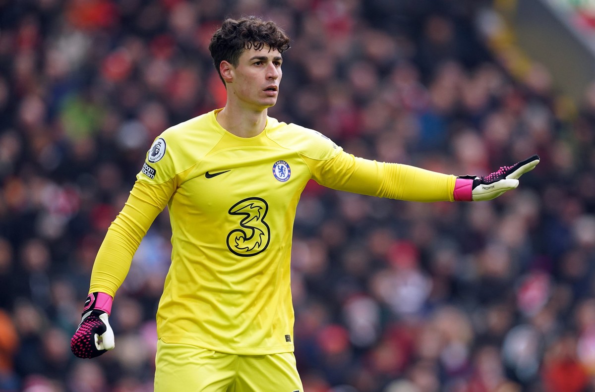 ARCHIV - 21.01.2023, Gro�britannien, Liverpool: Fu�ball: Premier League, England, 21. Spieltag, FC Liverpool - FC Chelsea, im Anfield Stadion: Kepa Arrizabalaga, Torh�ter vom FC Chelsea, gestikuliert  ...