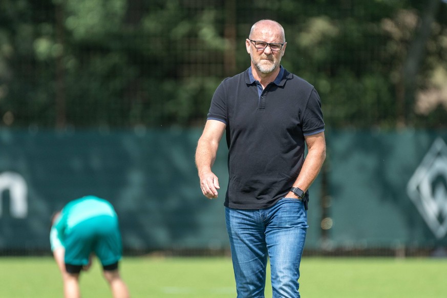 GER, 1.FBL, Werder Bremen Training U23 / 28.07.2020, Trainingsgelaende am wohninvest WESERSTADION,, Bremen, GER, 1.FBL, Werder Bremen Training U23, im Bild THOMAS SCHAAF TECHNISCHER DIREKTOR SV WERDER ...