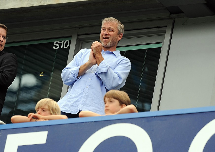 CHELSEA OWNER ROMAN ABRAMOVICH CHELSEA V SUNDERLAND CHELSEA V SUNDERLAND, BARCLAYS PREMIER LEAGUE STAMFORD BRIDGE STADIUM, LONDON, ENGLAND 24 May 2015 GAW89641 BARCLAYS PREMIER LEAGUE 24/05/2015 WARNI ...