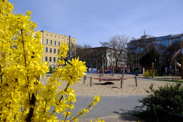 Auf dem Spielplatz ist niemand.