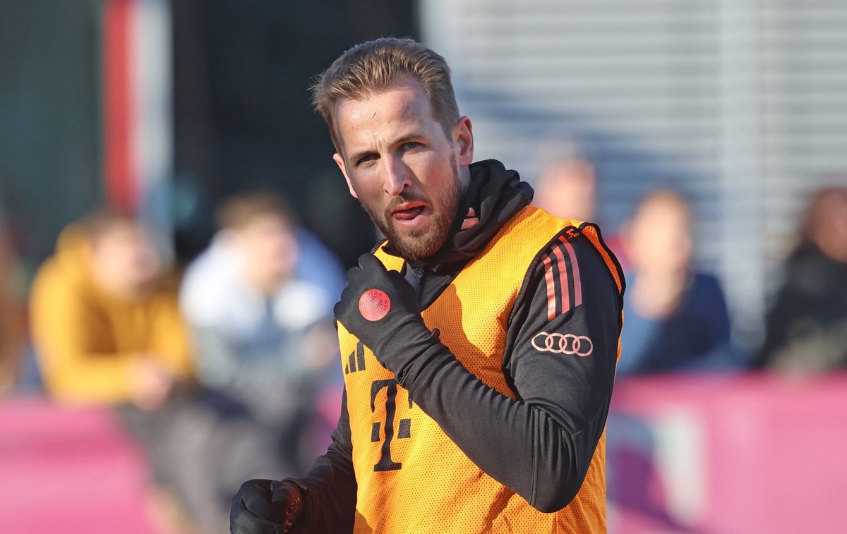 9 Harry Kane, Portraet, Portrait, Fussball / FC Bayern Muenchen / Training an der Saebenerstrasse / 17.12.2024 / FOTO: Mladen Lackovic / LakoPress *** 9 Harry Kane, Portraet, Portrait, Football FC Bay ...