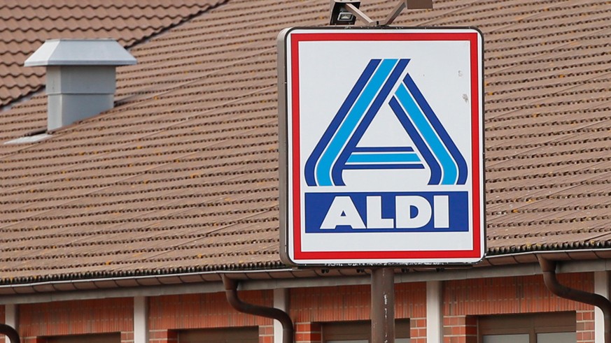 Fehmarn, Deutschland 26. August 2020: Symbolbilder - 2020 Aldi Nord, Symbol, Schriftzug, Logo, Discounter, Feature / Symbol / Symbolfoto / charakteristisch / Detail /